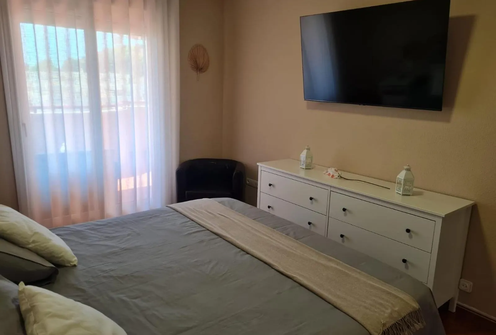Apartment Precioso Apartamento Nuevo En Torreblanca Fuengirola, A 300M De La Playa- Piscina, Gimnasio, Sauna Mijas Spain