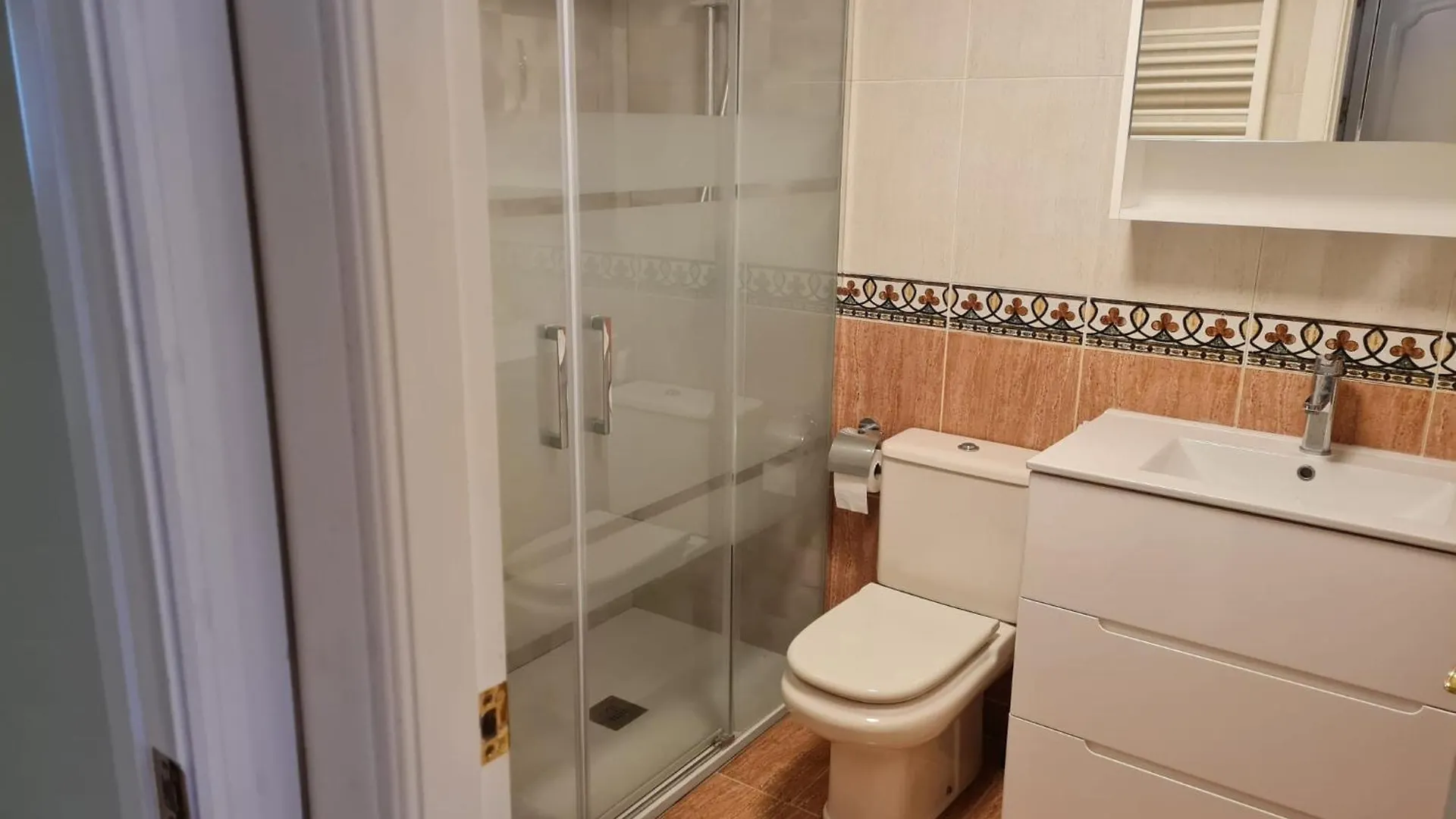 Precioso Apartamento Nuevo En Torreblanca Fuengirola, A 300M De La Playa- Piscina, Gimnasio, Sauna Mijas Spain